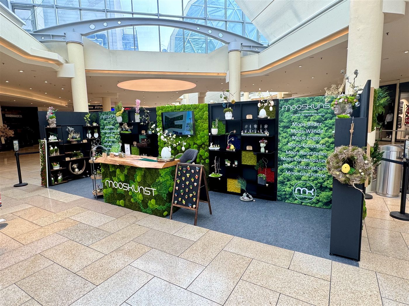 Mooskunst Pop-up Store in der Plus City